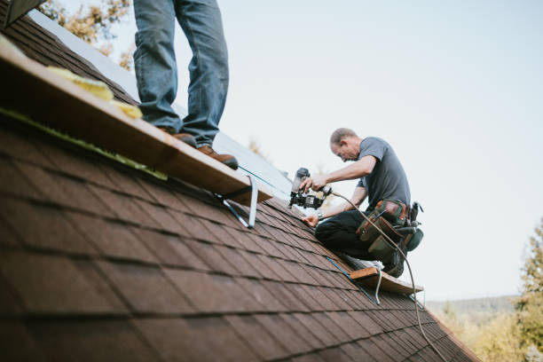 Roof Gutter Cleaning in Sunriver, OR